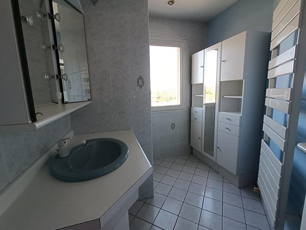 Maison T5 avec piscine et garage