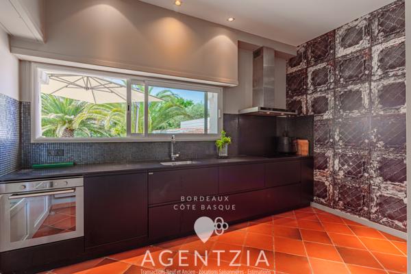 Bidart - Appartement de prestige 3 chambres avec piscine privée dans une residence historique de Bidart
