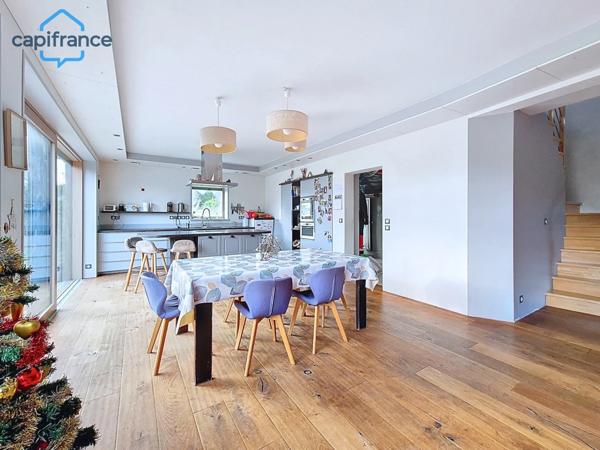 Maison contemporaine proche mer, 5 chambres - PLOUGUERNEAU (29)