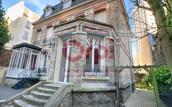 Maison à vendre    7 pièces • 289 m2 Vanves