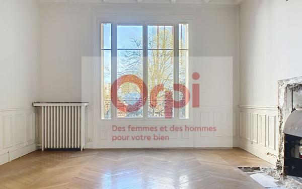 Maison à vendre    7 pièces • 289 m2 Vanves