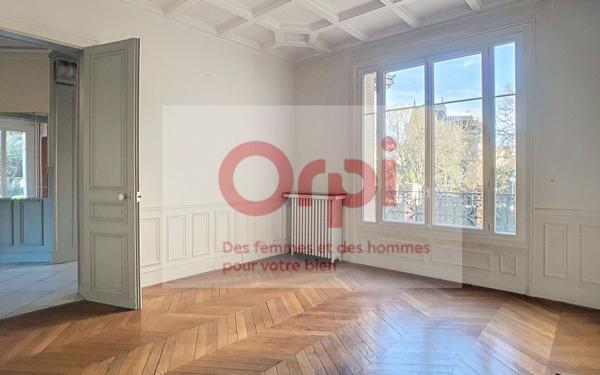 Maison à vendre    7 pièces • 289 m2 Vanves