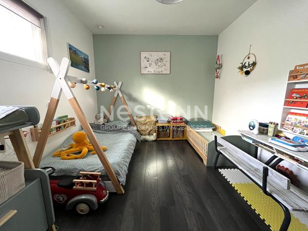 Appartement, 2 chambres, balcon, 2 places de parking