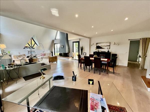 Maison à vendre |  Treillières |  9 pièces | 256 m²