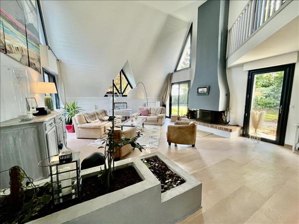 Maison à vendre |  Treillières |  9 pièces | 256 m²