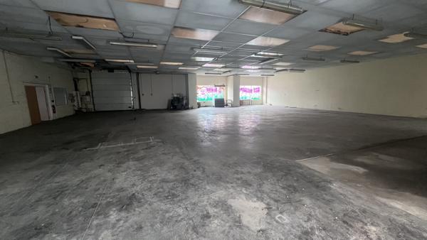 A VENDRE Entrepôt / local industriel Le Molay Littry 14330 CENTRE VILLE