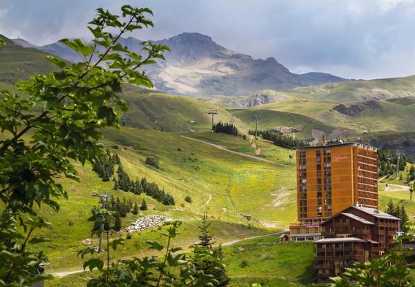 INVESTISSEMENT LOCATIF – ORCIERES – Résidence Belambra Clubs Le Roc Blanc*** - 6,5% de rentabilité