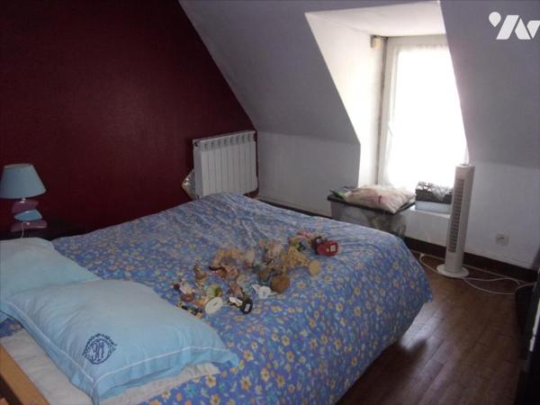 CARENTOIR CENTRE, maison de bourg à vendre.