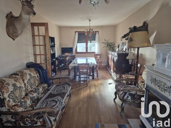 Maison traditionnelle 4 pièces de 110 m² à Civray (86400)