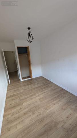 Appartement rénové à vendre à Vénissieux dans le Rhône (69200), ref : 11411/432