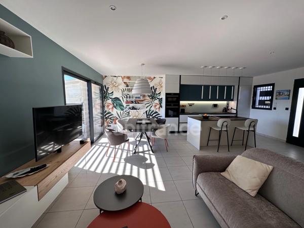 BALARUC-LES-BAINS(34), MAISON P4 DE 92 m2, VENDUE MEUBLÉ, PISCINE, VUE SUR L'ETANG DE THAU.