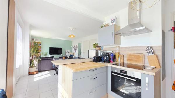 BOURGES APPARTEMENT 68M² 3 PIECES BALCON GARAGE JARDIN