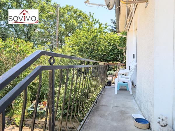 MAISON SUR SOUS-SOL SURÉLEVÉ AVEC JARDIN ARBORÉ ATTENANT ET GARAGE