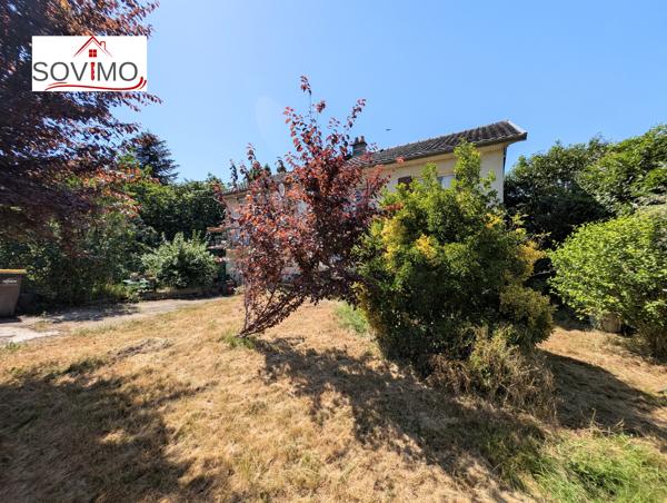 MAISON SUR SOUS-SOL SURÉLEVÉ AVEC JARDIN ARBORÉ ATTENANT ET GARAGE