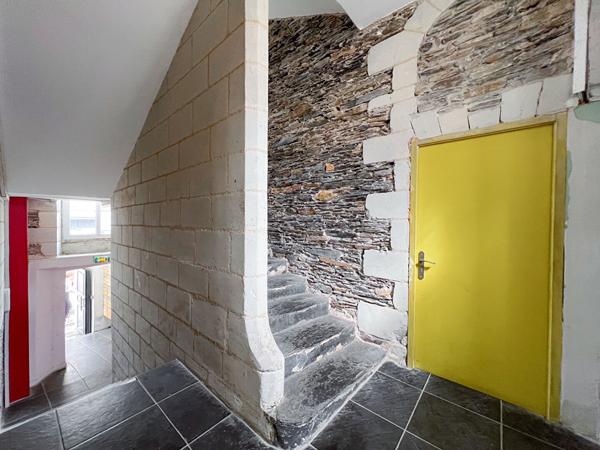 Appartement T2 dans l'hyper centre d'Angers sans travaux avec le charme de l'ancien