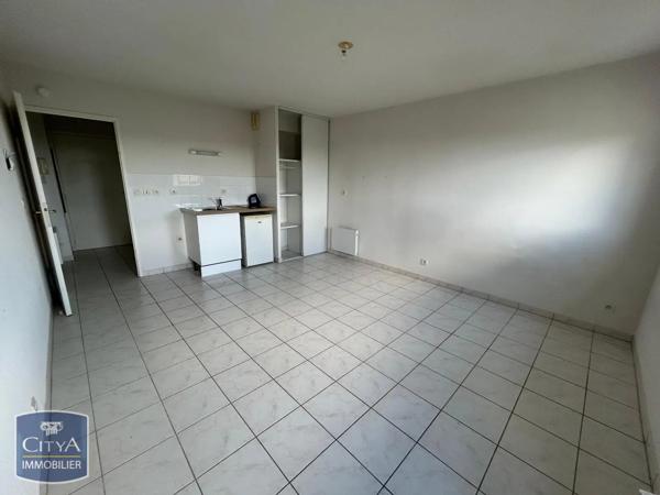 Appartement à louer 1 pièce 26.64m² Saint-Quentin (02100)
