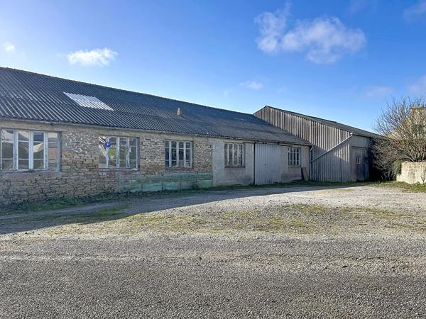 Entrepôt / local industriel 1299 m² Ploeven sur 2800 m² de terrain