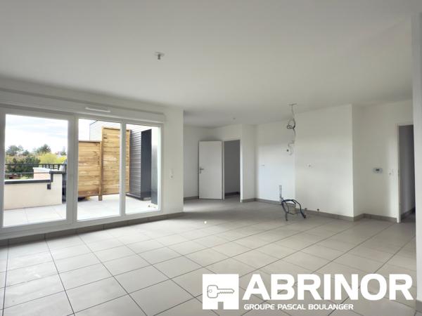 Grand T3/T4 avec terrasse 47 m² et 2 parkings – Saint-Honoré AMIENS