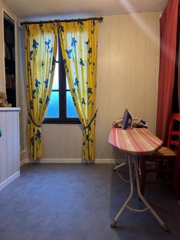 27210 Beuzeville Maison 3 pièces avec cour  101 000 Euros
