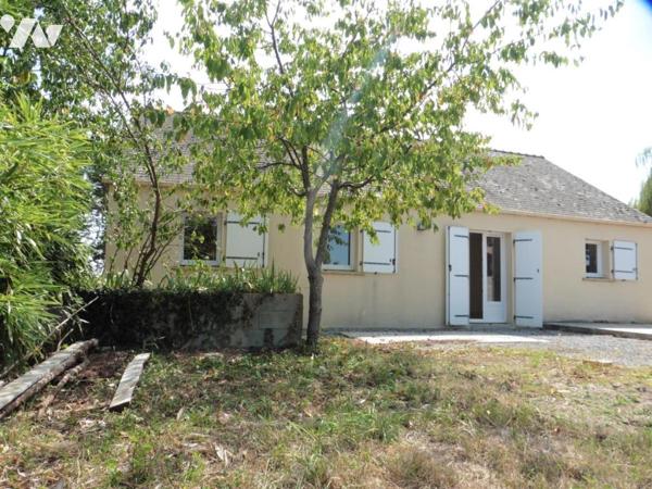 MESANGER, en hameau, maison de plain-pied, trois chambres, sur 1000 m² de terrain avec puits