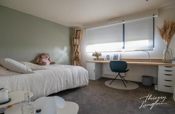 Maison contemporaine semi plain-pied de 182 m2 habitables