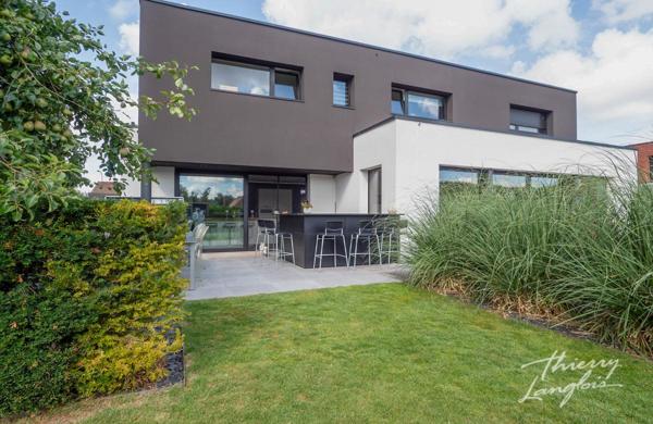 Maison contemporaine semi plain-pied de 182 m2 habitables