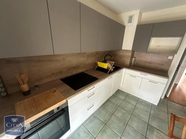 Appartement à louer 4 pièces 99.71m²