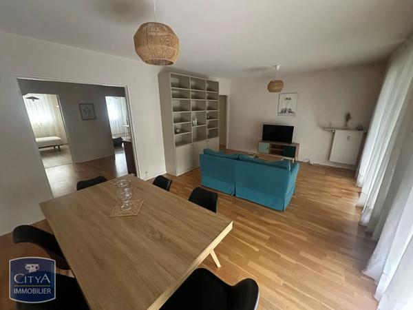 Appartement à louer 4 pièces 99.71m²