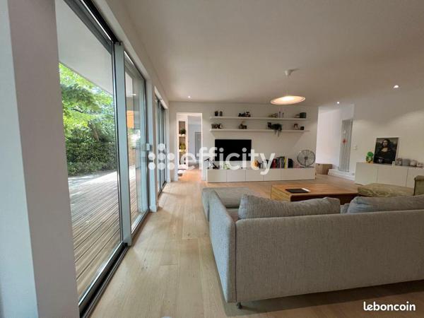 Appartement 5 pièces - 136 m² Bien prestige