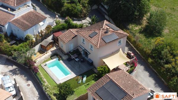 La Roquette S/Siagne : villa avec piscine + garage.