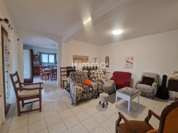 Maison individuelle T6 avec garage et terrain
