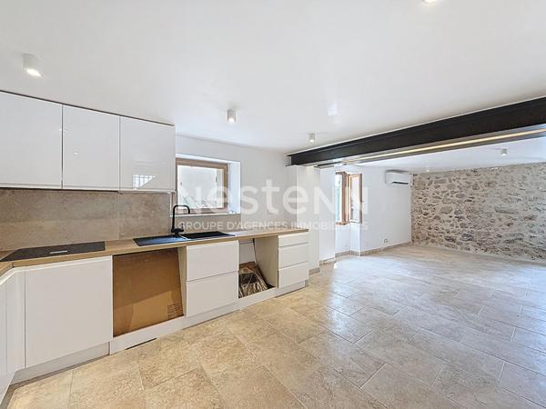 À VENDRE EN EXCLUSIVITÉ - DUPLEX 3 pièces 73,68 m² habitables - Peymeinade- Calme, Commodités proche, Tout refait à neuf