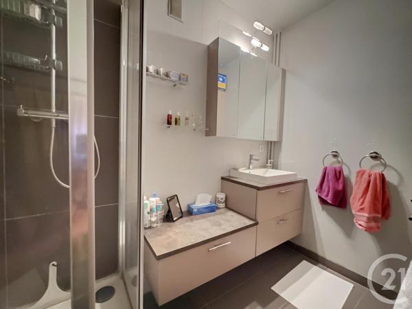 Appartement F4 à vendre  4 pièces - 81 m2 BOUGIVAL - 78