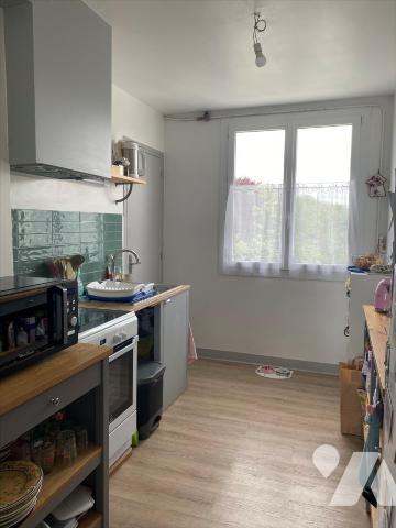 Centre Ville Appartement de Type 5 au 3ème étage avec Vue Mer