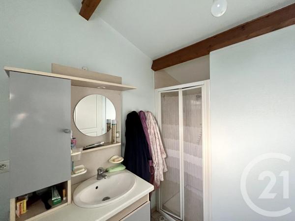 Maison à vendre  4 pièces - 54,05 m 2   ST PIERRE D OLERON  - 17