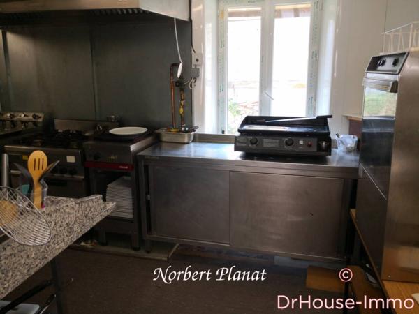 Commerce à vendre 9 pièces de 227 m²