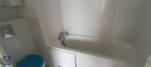 Appartement à louer 4 pièces 86.93m² Orléans (45000)