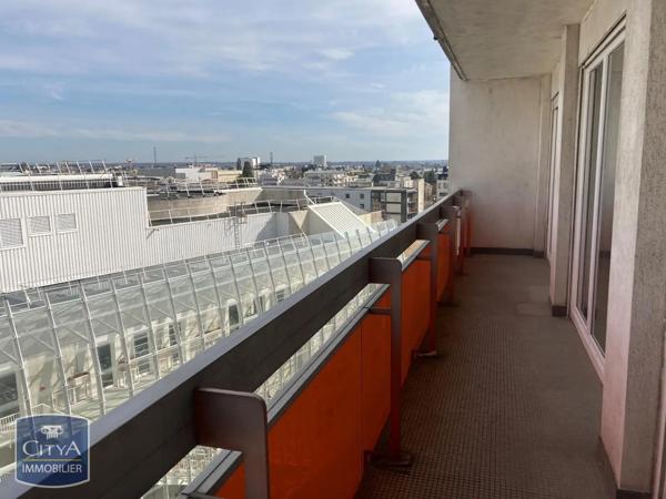 Appartement à louer 4 pièces 86.93m² Orléans (45000)