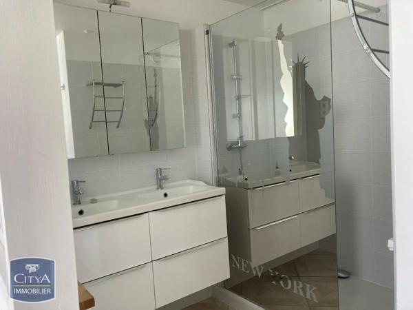 Appartement à louer 4 pièces 86.93m² Orléans (45000)