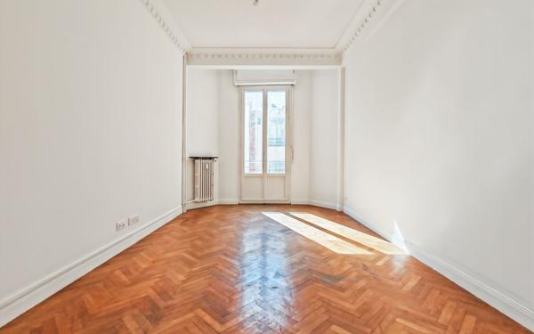 Appartement à vendre    3 pièces • 53 m2 Nice