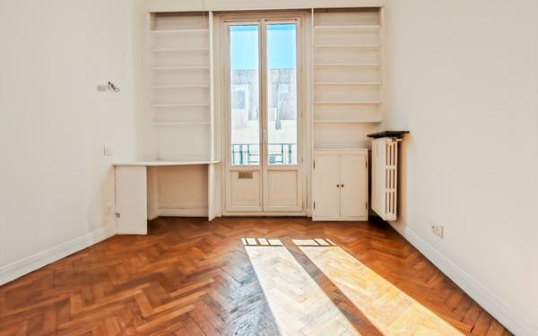 Appartement à vendre    3 pièces • 53 m2 Nice