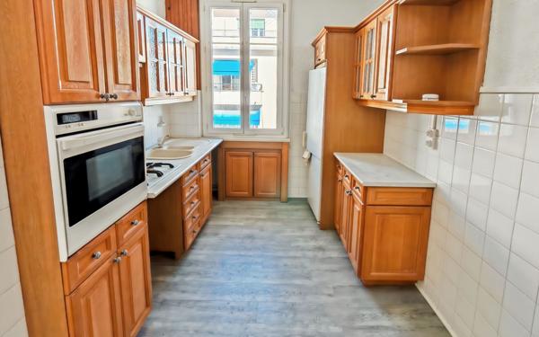 Appartement à vendre    3 pièces • 53 m2 Nice