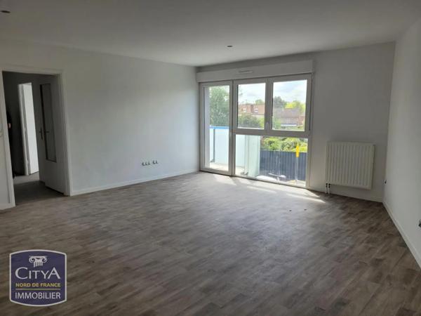 Appartement à louer 4 pièces 81.59m² Templemars (59175)