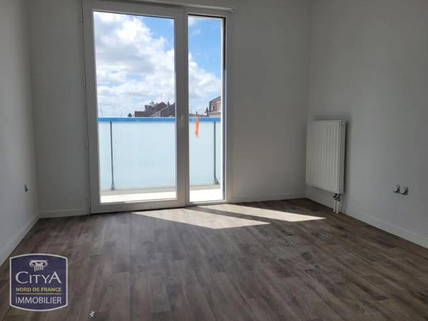 Appartement à louer 4 pièces 81.59m² Templemars (59175)