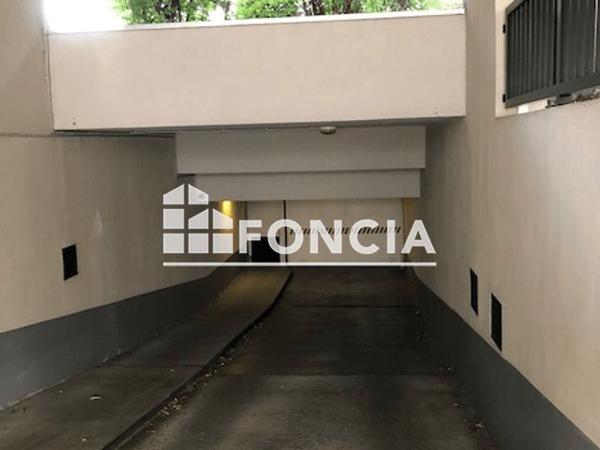 Location Parking 12.7 m² - LE MERIDIEN Grenoble 38100