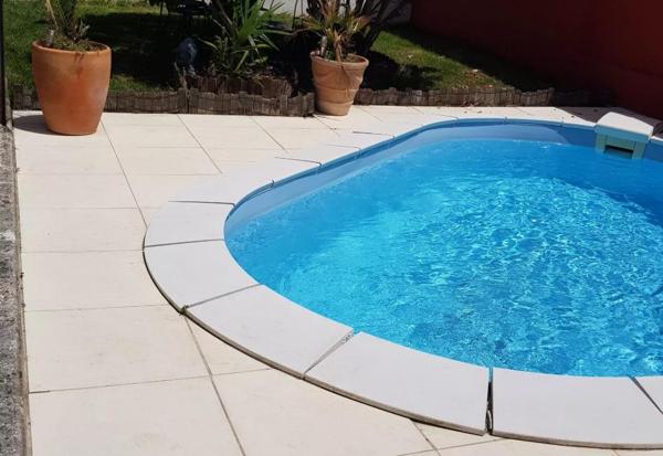 Maison entièrement rénovée avec jardin et piscine - Carcassonne