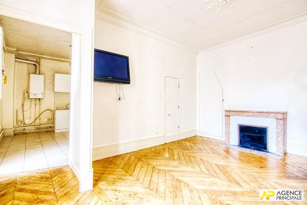 Versailles Notre-Dame - Avenue de Saint-Cloud Appartement 2/3 pièces - 67 m² 2 éme étage avec grenier. €575 000 ** - Référence 27555