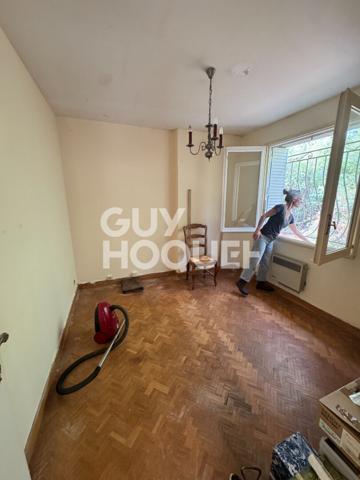 Maison sur les hauteurs de Chassiers avec vue dominante