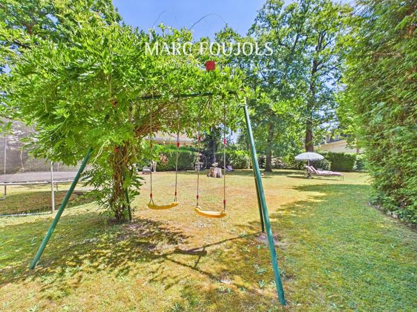 Le Vésinet – Élégante meulière de caractère de 344 m² au coeur d’un parc paysager de 1 900 m², à deux pas du Lac des Ibis