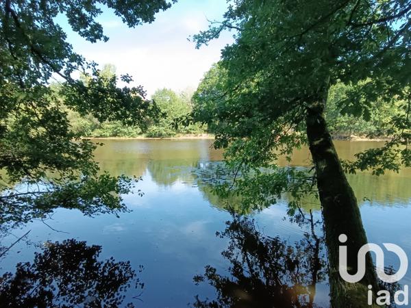 Land for sale 37 398 m² Bord-Saint-Georges